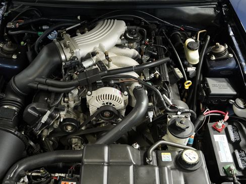 Used 2001 Ford Mustang Bullitt GT image 3