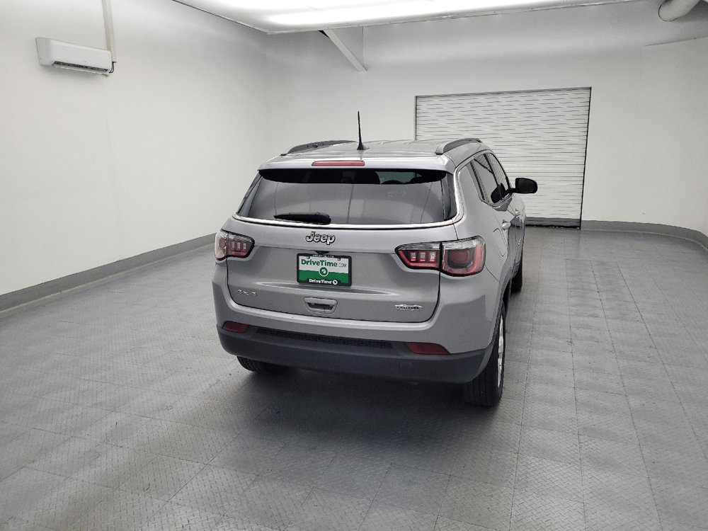 Used 2020 Jeep Compass Latitude w/ Cold Weather Group AWD/4WD image 7