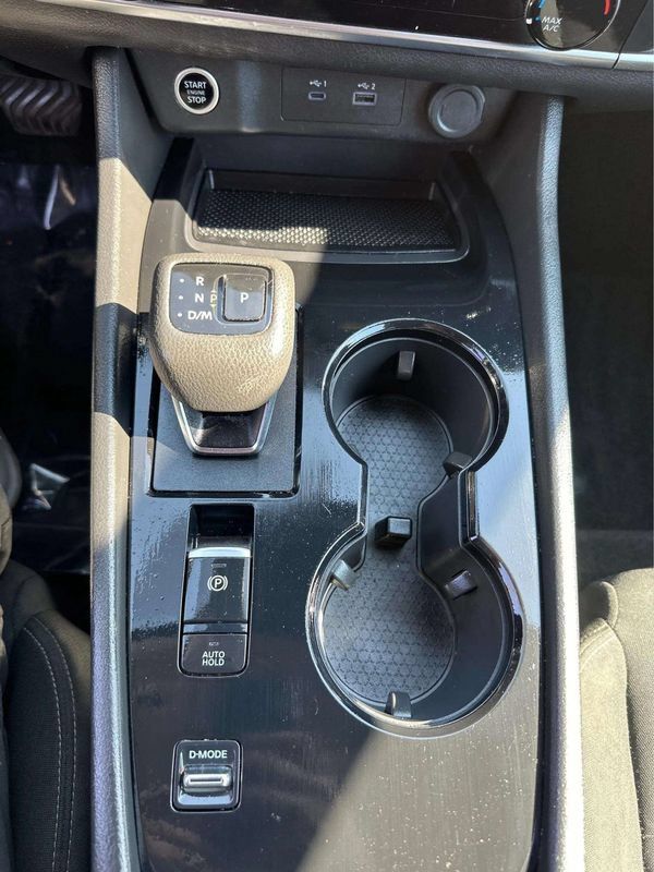 Used 2023 Nissan Rogue S FWD image 23