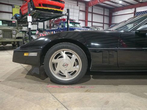 Used 1989 Chevrolet Corvette Coupe RWD image 3