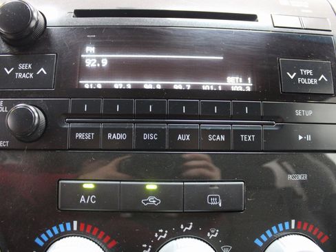 Used 2012 Toyota Tundra 4x4 Double Cab image 44