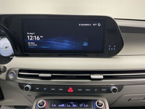 Used 2024 Hyundai Palisade SEL w/ Premium Package FWD image 15