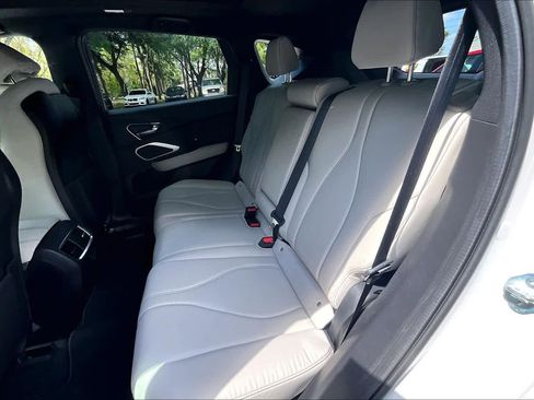 Used 2025 Acura RDX SH-AWD image 21