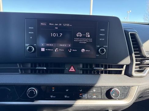 Used 2024 Kia Sportage LX image 30