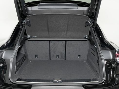 New 2026 Porsche Cayenne Coupe AWD/4WD image 40