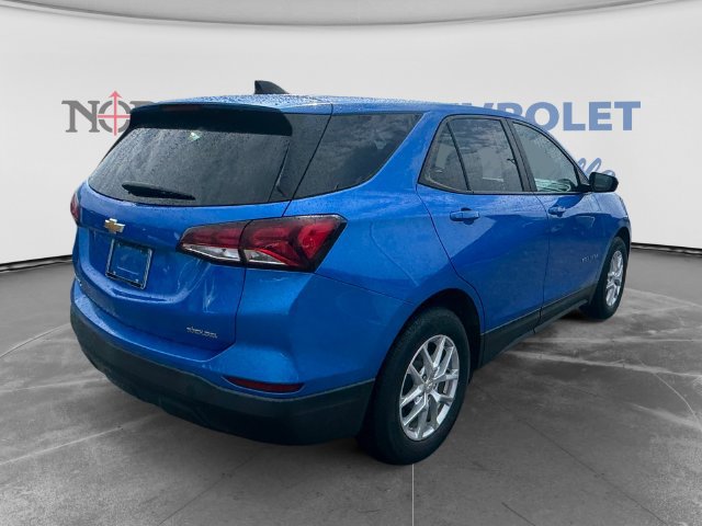 Certified 2024 Chevrolet Equinox LS w/ LS Convenience Package FWD image 3