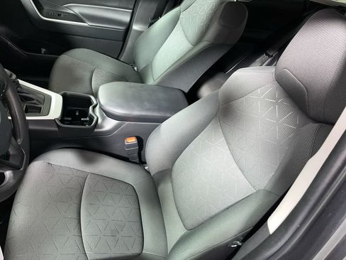 Used 2023 Toyota RAV4 XLE AWD/4WD image 15