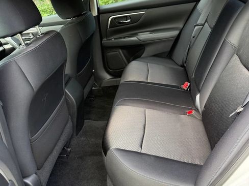 Used 2016 Nissan Altima 3.5 SR FWD image 13