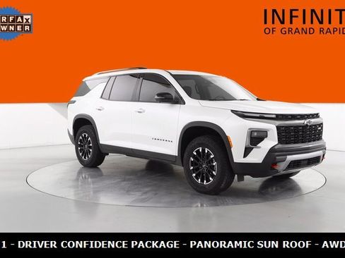 Used 2025 Chevrolet Traverse Z71 w/ Driver Confidence Package image 1