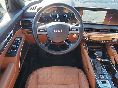 Used 2025 Kia Telluride EX X-Line image 9