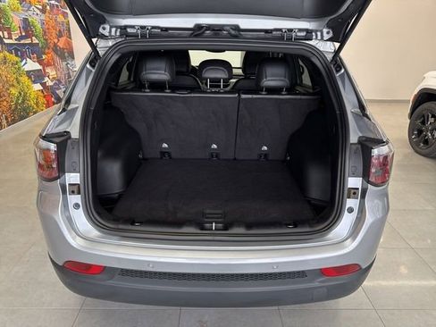 Used 2024 Jeep Compass Limited image 46