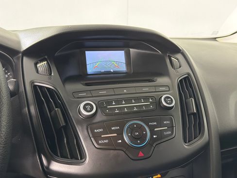 Used 2016 Ford Focus SE FWD image 14