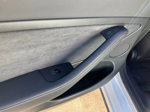 Used 2023 Tesla Model 3 Standard Range image 49