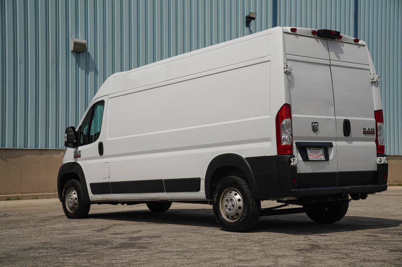 Used 2022 RAM ProMaster 2500 w/ Driver Convenience Group FWD image 18