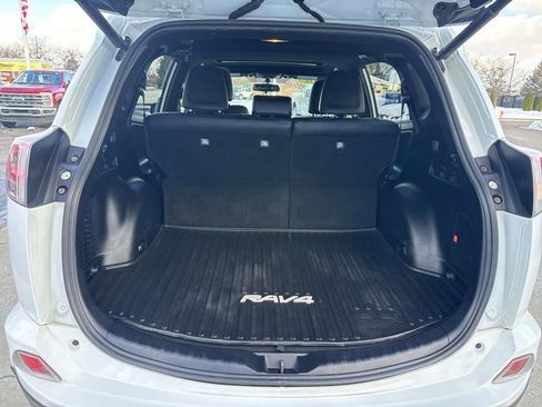 Used 2016 Toyota RAV4 SE image 51