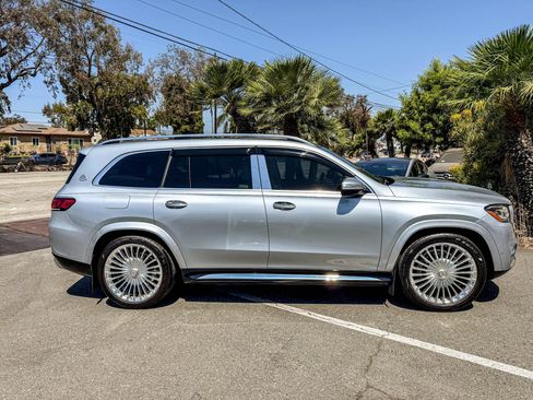 Used 2022 Mercedes-Benz Maybach GLS 600 4MATIC image 16