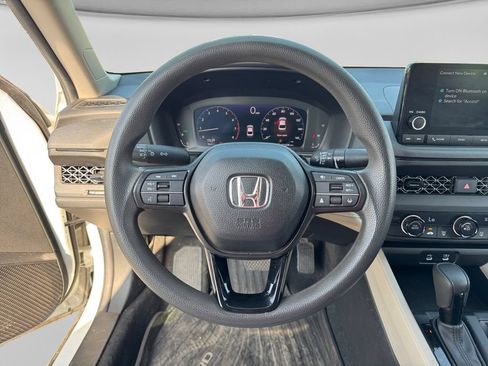 Used 2025 Honda Accord LX image 20