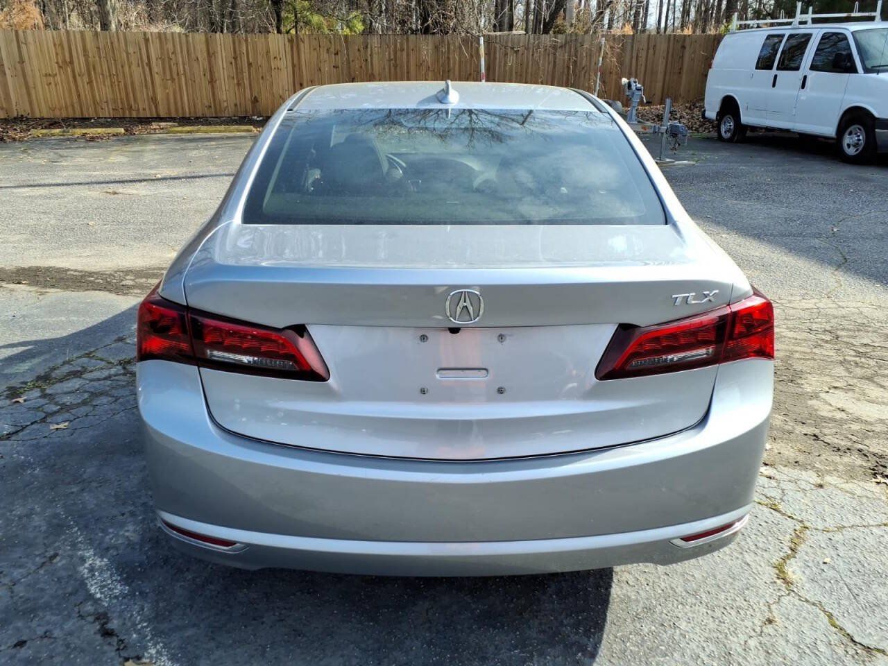 Used 2017 Acura TLX w/ Technology Package FWD image 4