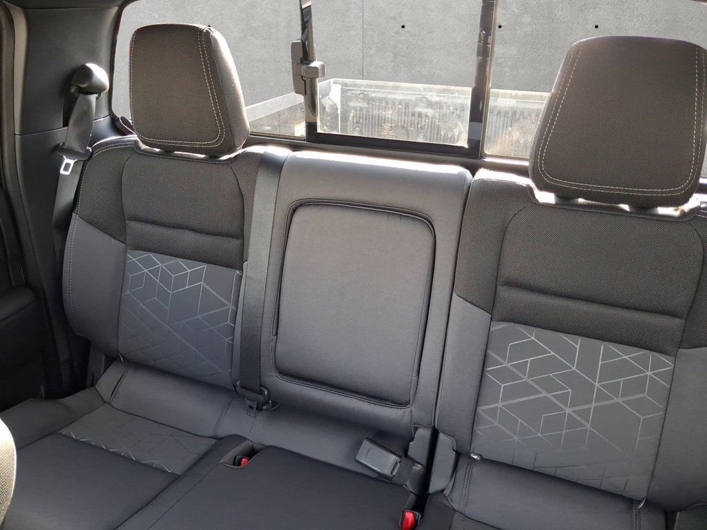 New 2027 Nissan Frontier SV RWD image 23