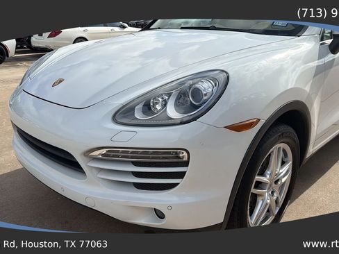 Used 2014 Porsche Cayenne AWD/4WD image 13