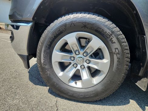 Used 2022 RAM 1500 Laramie image 9