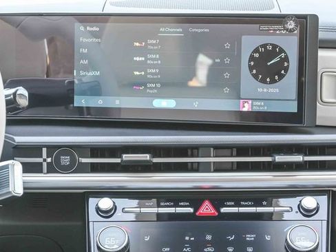 New 2026 Hyundai Santa Fe SEL FWD image 16