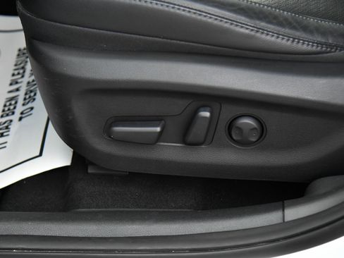 Used 2021 Hyundai Kona Limited FWD image 17