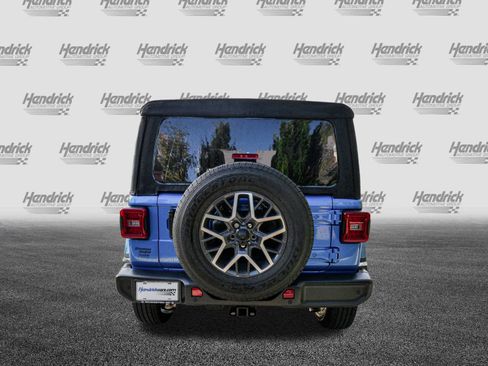 Used 2024 Jeep Wrangler Sahara w/ Safety Group image 9