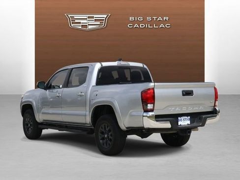 Used 2023 Toyota Tacoma SR5 RWD image 3