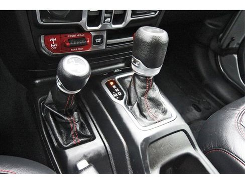 Used 2020 Jeep Wrangler Unlimited Rubicon w/ LED Lighting Group image 27