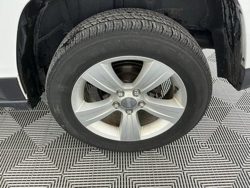 Used 2015 Jeep Patriot Limited w/ Sun/Sound Group image 18