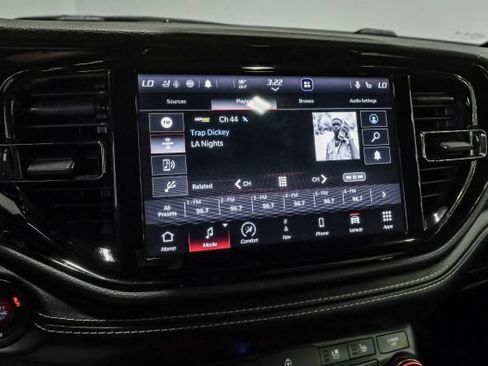 Used 2022 Dodge Durango SRT w/ Technology Group AWD/4WD image 27
