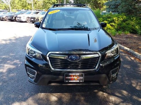 Used 2019 Subaru Forester Limited w/ Popular Package #3 AWD/4WD image 2