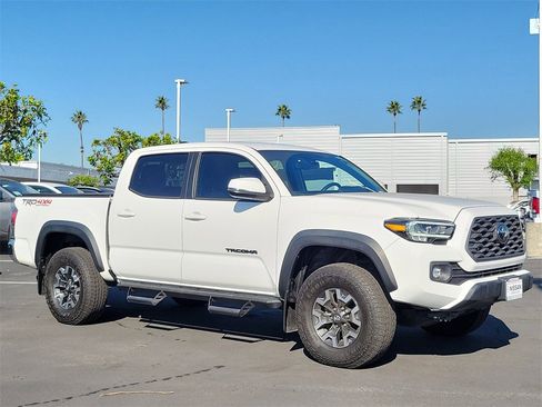 Used 2023 Toyota Tacoma TRD Off-Road image 33