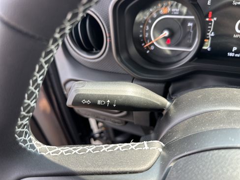 New 2025 Jeep Wrangler Unlimited Rubicon image 18