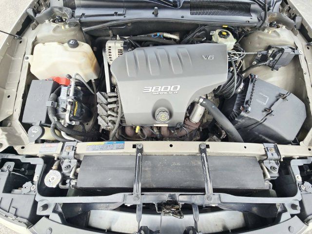 Used 2002 Buick Le Sabre Custom w/ Luxury Pkg FWD image 14