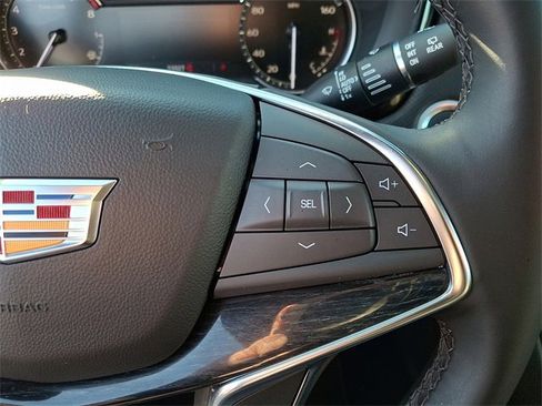 Used 2025 Cadillac XT5 Premium Luxury image 20