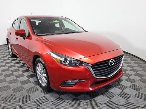 Used 2017 MAZDA MAZDA3 Sport FWD image 3