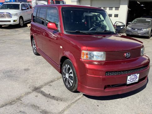 Used 2006 Scion xB FWD image 7
