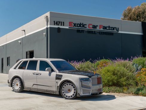 Used 2026 Rolls-Royce Cullinan AWD/4WD image 1