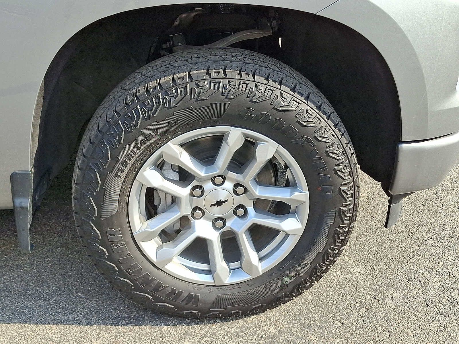 Used 2024 Chevrolet Silverado 1500 RST AWD/4WD image 8