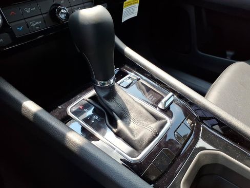 New 2026 Jeep Compass Latitude AWD/4WD image 32
