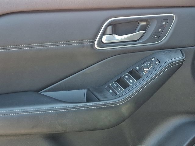 Used 2023 Nissan Rogue Platinum w/ Platinum Premium Package AWD/4WD image 22