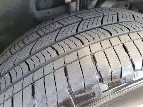 Used 2023 Jeep Grand Cherokee 4WD 4xe image 31