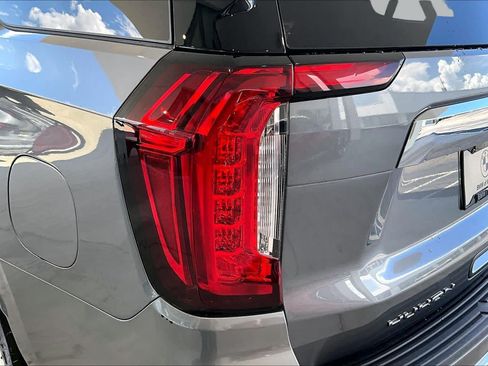 Used 2021 GMC Yukon SLT w/ SLT Premium Package AWD/4WD image 27