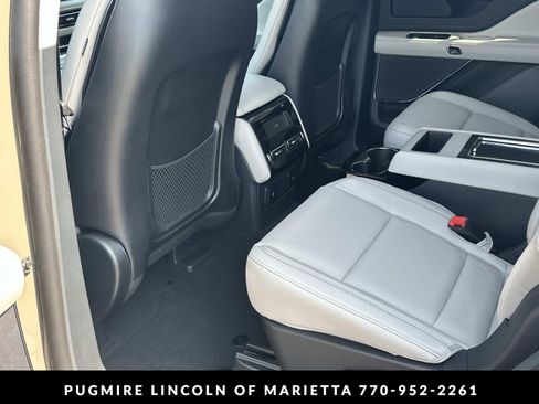 New 2026 Lincoln Aviator Reserve RWD image 21