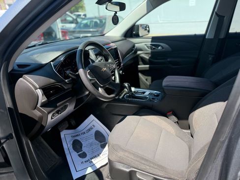 Used 2018 Chevrolet Traverse LS FWD image 17