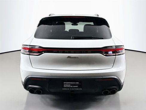 Certified 2024 Porsche Macan AWD/4WD image 6