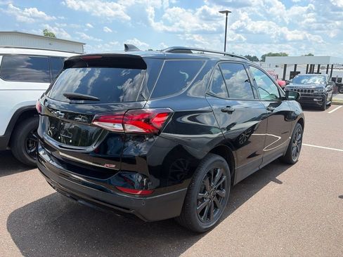 Used 2024 Chevrolet Equinox RS w/ LPO, Floor Liner Package AWD/4WD image 10