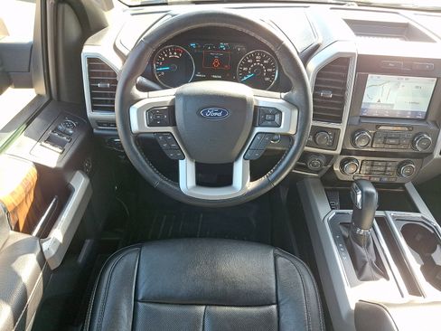 Used 2019 Ford F150 Lariat w/ Equipment Group 501A Mid image 11